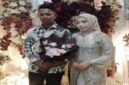 Foto yang beredar di media sosial memperlihatkan pengantin pria Firsan (kiri) bersama mempelai perempuan usai prosesi akad nikah di Galesong Utara, Kabupaten Takalar. Belakangan, Firsan mengaku ditampar kakak iparnya sesaat setelah ijab kabul dan melaporkan kejadian tersebut ke polisi. (Foto: tangkapan layar/media sosial)