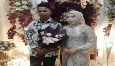 Foto yang beredar di media sosial memperlihatkan pengantin pria Firsan (kiri) bersama mempelai perempuan usai prosesi akad nikah di Galesong Utara, Kabupaten Takalar. Belakangan, Firsan mengaku ditampar kakak iparnya sesaat setelah ijab kabul dan melaporkan kejadian tersebut ke polisi. (Foto: tangkapan layar/media sosial)