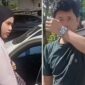 Tangkapan layar video diduga pasangan selingkuh saat hendak masuk ke dalam mobil di Sinjai. (Foto kolase)