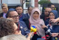 Tifauzia Tyassuma alias Dokter Tifa usai sidang perdana di PN Jakarta Timur (Foto Ist)