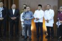 Wakil Ketua DPR RI Sufmi Dasco Ahmad didampingi Menteri Sekretaris Negara Prasetyo Hadi serta perwakilan kementerian terkait memberi keterangan pers usai rapat koordinasi pembahasan status guru PPPK di Gedung Nusantara III, Senayan, Jakarta. (Foto : Ist)