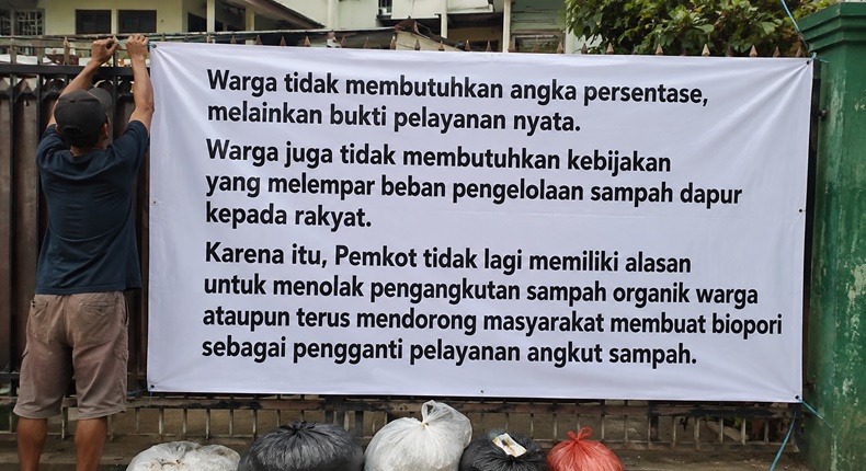 Visual dibuat dengan AI