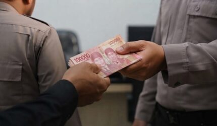 Ilustrasi Eks Passobis mengaku setor upeti ke oknum polisi (Visual AI)