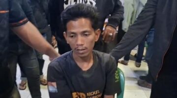 Pelaku berinisial MB (29) saat menjalani pemeriksaan di Mapolres Pinrang, Sulawesi Selatan, Sabtu (8/8/2026), setelah ditangkap terkait kasus tewasnya wanita berinisial IN (28) di sebuah indekos. (Foto : Ist)