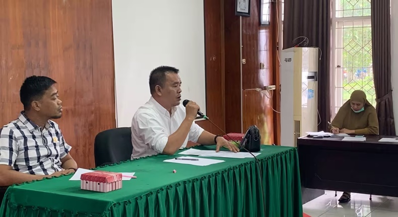 DPRD Lutra membedah berbagai persoalan terkait aktivitas pertambangan PT Kalla Arebama di Kecamatan Rampi melalui RDP gabungan, Senin (13/7/2026).