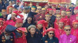 Apel Gelar Pasukan Kesultanan Gowa di Museum Balla Lompoa, Sungguminasa, Kabupaten Gowa, Sabtu (1/8/2026). Kegiatan ini menjadi bagian dari konsolidasi menjelang aksi penyampaian tuntutan pencabutan Perda Nomor 5 Tahun 2016 tentang Lembaga Adat Daerah kepada DPRD Gowa pada 5–6 Agustus 2026. (Foto: Ist)