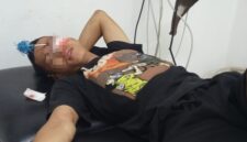 Korban penyerangan, Supriyadi, menerima perawatan medis usai dibusur di bagian pelipis mata sebelah kiri akibat serangan sekelompok geng motor di kawasan Panakkukang, Makassar, Senin (17/8/2026).
