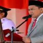 Ketua DPRD Luwu Utara, Husain, membacakan teks Proklamasi Kemerdekaan RI pada upacara peringatan HUT ke-81 di Taman Siswa, Masamba, Senin (17/8/2026).