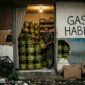 Ilustrasi penimbun LPG 3 Kg dan kios nakal (Visual AI)