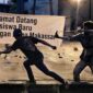 Ilustrasi mahasiswa UNDIPA Makassar dibusur OTK saat pasang spanduk (Visual AI)