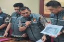 Penyidik Polda Sulsel menunjukkan barang bukti dalam gelar perkara kasus dugaan korupsi dan TPPU yang menjerat Bupati Gowa di Mabes Polri, Jumat (25/9/2026). (Tangkapan layar TikTok Kortastipidkor Polri)