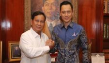 Prabowo Subianto bersama Ketua Umum Partai Demokrat Agus Harimurti Yudhoyono (AHY) (Foto : Ist)