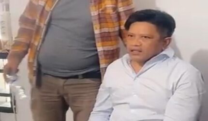 Digeruduk Loyalis Usai Fitnah Anggota DPR RI, Kadispar Sultra Minta Maaf
